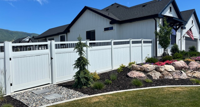 How to Choose the right Fence color 2